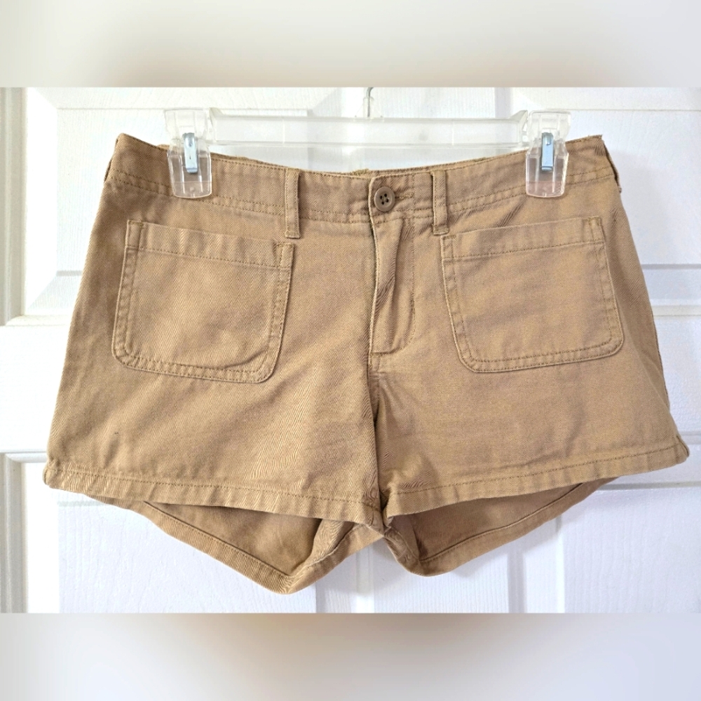 Vintage Abercrombie & Fitch Tan Women's Shorts